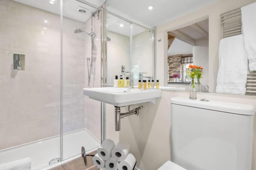 Luxury Self-Contained Cottage For Two With Hot Tub Staverton  Extérieur photo