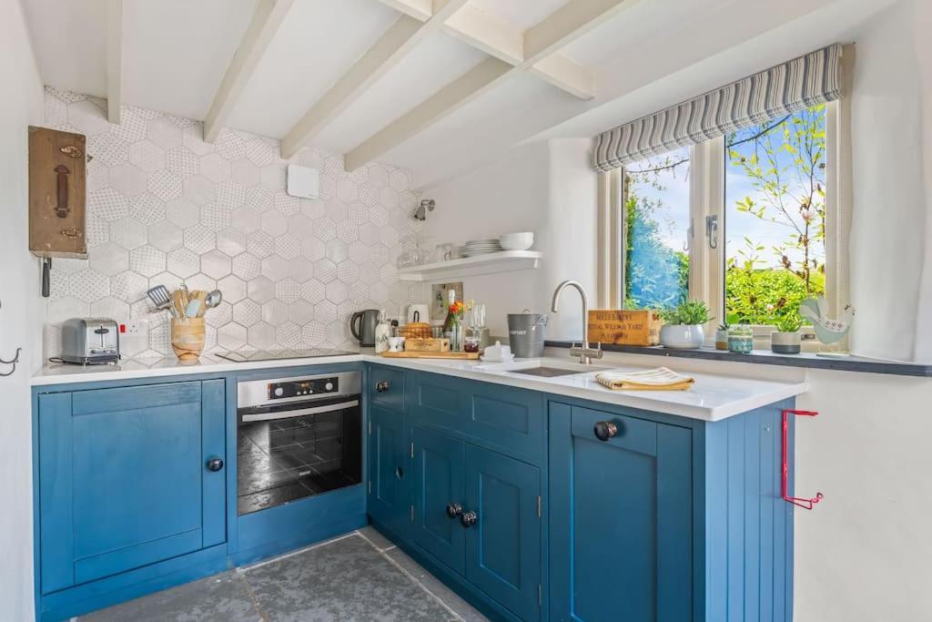 Luxury Self-Contained Cottage For Two With Hot Tub Staverton  Extérieur photo